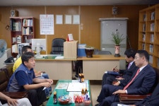 전국공무원노동조합 경남지역본부 남해군지부 제44대 박영일 남해군수 공무원노조사무실 방문