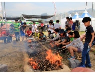 전국공무원노동조합 부산지역본부 북구지부 구포나루축제장에서...