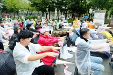 한국노총부산시지역본부사하 | 전국공무원노동조합 부산지역본부 사하구지부 최저임금 대폭인상 민주노총 결의대회