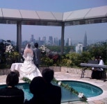 KJCLUB - 고층빌딩이 보이는 레스토랑 