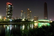 KJCLUB - 인천 광역시 송도 아파트 앞 야경(센트럴 파크)