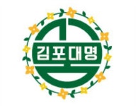 KJCLUB - 욱일기 닮은 초등학교 校標를 교체한...
