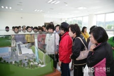 여성단체 회원, 환경공원 소각장 등 견학 - KNS뉴스통신 여성단체 회원, 환경공원 소각장 등 견학