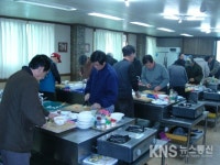 공주시, 어르신이 행복한 요리교실 운영 - KNS뉴스통신 공주시, 어르신이 행복한 요리교실 운영