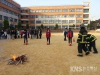 중부소방서, 공항중학교 공공기관 합동소방훈련 실시 - KNS뉴스통신 중부소방서, 공항중학교 공공기관 합동소방훈련 실시