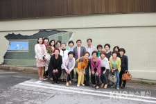 인천중구여성회관, 벽화 그려 아름다운 마을 만들기 나서 - KNS뉴스통신 인천중구여성회관, 벽화 그려 아름다운 마을 만들기 나서