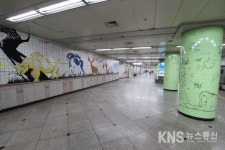 인천지하철 1호선 작전역에 작은 동물원 - KNS뉴스통신 인천지하철 1호선 작전역에 작은 동물원