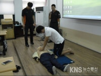 [포토]-인천남부소방서 숭의어린이도서관 관계자 심폐소생술(CPR) 교육 실시 - KNS뉴스통신 [포토]-인천남부소방서 숭의어린이도서관 관계자... 