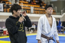 [제4회 플레이 주짓수컵] 스페셜 매치 팀루츠 조원희vs와이어 윤민호 대혈투 끝에 무승부! - KNS뉴스통신 [제4회 플레이 주짓수컵] 스페셜... 