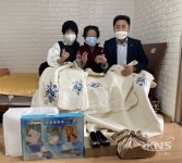 이효재와 도시청년들, 더 풍성해진 ‘행복나눔세트’ 훈훈 - KNS뉴스통신 이효재와 도시청년들, 더 풍성해진 ‘행복나눔세트’ 훈훈