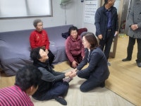김수진 신임 도곡면장, 경로당 방문하여 ‘소통 행정’ 펼쳐 - KNS뉴스통신 김수진 신임 도곡면장, 경로당 방문하여 ‘소통 행정’ 펼쳐