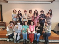 활동 - 세종학당 수강생 대상 한지공예 체험 실시 | 문화체육관광부 한국문화원 세종학당 수강생 대상 한지공예 체험 실시