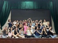 활동 - 베트남 외교아카데미 수강생들과 함께하는 K-POP 아카데미 종강식 개최 | 문화체육관광부 한국문화원 베트남 외교아카데미 수강생들과... 