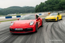 트랙에 선보인 신형 포르쉐 911, 달라진 점은?