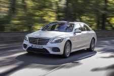 벤츠 PHEV 모델 S560e 출시, 가격은 2억200만원