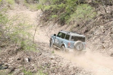 [시승기] 포드 브롱코, 오프로드 주행했는데 허리가 안 아프다