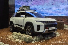 [포토] 쌍용차 토레스, 디자인 강조한 준중형 SUV - 탑라이더 [포토] 쌍용차 토레스, 디자인 강조한 준중형 SUV
