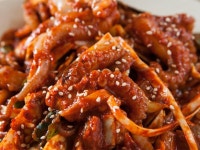 ナッチ・チュクミ(テナガダコㆍイイダコ)｜韓国料理・グルメガイド｜韓国旅行「コネスト」 ナッチ・チュクミ(テナガダコㆍイイダコ)... 
