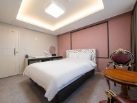 済州金万福キムパッ 本店｜旧済州(済州島)のグルメ・レストラン｜韓国旅行「コネスト」 済州金万福キムパッ 本店｜旧済州(済州島)のグルメ... 