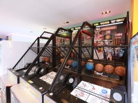 FUNNY LAND 弘大本店｜弘大(ソウル)の観光スポット｜韓国旅行「コネスト」 FUNNY LAND 弘大本店｜弘大(ソウル)の観光スポット