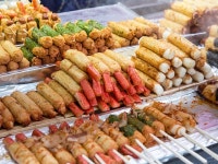「明洞屋台グルメ食べ歩き2023」の写真｜韓国旅行「コネスト」 「明洞屋台グルメ食べ歩き2023」の写真