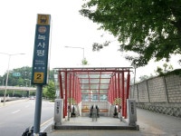 「経理団通り(キョンニダンキル)」の写真｜韓国旅行「コネスト」 「経理団通り(キョンニダンキル)」の写真