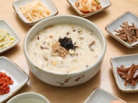 朝食におすすめ！韓国・ソウルのおいしいお粥人気店 | 人気の韓国料理定番メニュー｜韓国旅行「コネスト」 朝食におすすめ！韓国... 