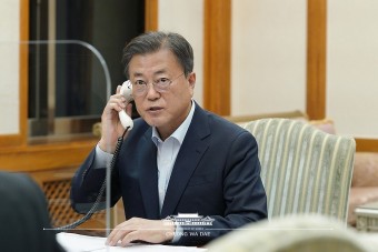 한일 정상 통화 - 포토 | 뉴스 | 대한민국 정책브리핑 한일 정상 통화