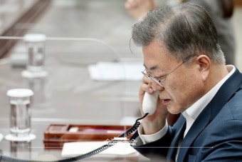 우크라이나 대통령 전화 통화 - 포토 | 뉴스 | 대한민국 정책브리핑 우크라이나 대통령 전화 통화