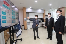 기재부 차관, 오송첨단의료복합단지 현장방문 - 영상 | 뉴스 | 대한민국 정책브리핑 기재부 차관, 오송첨단의료복합단지 현장방문