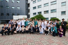 요양병원 면회시설 점검 및 의료진 격려 - 사진 | 멀티미디어 | 대한민국 정책브리핑 요양병원 면회시설 점검 및 의료진 격려