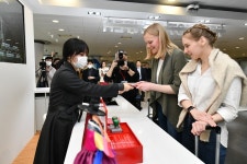 인천공항 여행자센터 개관 - 사진 | 멀티미디어 | 대한민국 정책브리핑 인천공항 여행자센터 개관