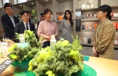 코리아 서머 뷰티 세일(KOREA SUMMER BEAUTY SALE) - 사진 | 멀티미디어 | 대한민국 정책브리핑 코리아 서머 뷰티 세일(KOREA SUMMER...