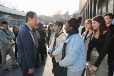 국립아시아문화전당 방문 - 사진 | 멀티미디어 | 대한민국 정책브리핑 국립아시아문화전당 방문