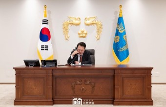 싱가포르 신임 총리와 전화 통화 - 사진 | 멀티미디어 | 대한민국 정책브리핑 싱가포르 신임 총리와 전화 통화