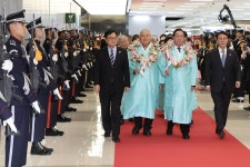 대한민국임시정부 요인 환국 재현 행사 - 사진 | 멀티미디어 | 대한민국 정책브리핑 대한민국임시정부 요인 환국 재현 행사