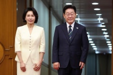 이재명 대통령, 나토 몽골 순방 출국 행사 - 사진 | 멀티미디어 | 대한민국 정책브리핑 이재명 대통령, 나토 몽골 순방 출국 행사