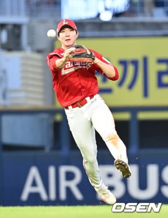 ‘후반기 시작부터 부상이라니!’ 박성한, 허벅지 부상→1군 말소 “본인은 계속 뛰고 싶다고 했지만…” [오!쎈 인천] - 미주중앙일보 The...