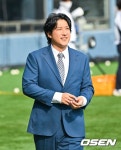 ‘철인’ 황재균 은퇴식 날짜 떴다! 친정 롯데와 함께 8월 8일 굿바이…시구→경기 후 은퇴식 열린다 | 미주중앙일보