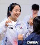 세계 1위 임종훈-신유빈, 15분 만에 카타르전 끝냈다...딱 13점 내주고 혼합복식 16강행 | 미주중앙일보