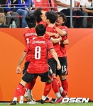 ‘병역혜택 미쳤다!’ 한국축구 4연속 AG金 위업 달성!…엄지성 결승골+일본 골대강타 행운, 운명의 한일전 1-0 이겼다 | 미주중앙일보