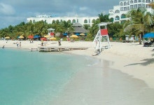 비췻빛 바다·황홀한 풍경에 피서객 몰린다 | 미주중앙일보