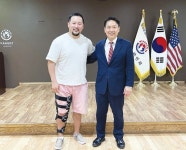 론 김 뉴욕주하원의원, 뉴욕한인회 방문해 현안 논의 | 미주중앙일보