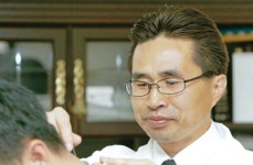 [김용석 한의원] 침으로 기 조절하고 뜸으로 혈 소통시킵니다 | 미주중앙일보