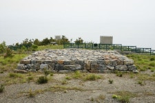 고려시대에 만든 동해어달산봉수대 [우리문화신문] 고려시대에 만든 동해어달산봉수대