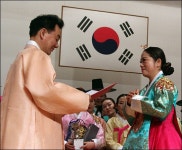 깊어가는 가을, 활짝 나래를 펴다 [우리문화신문] 깊어가는 가을, <송서ㆍ율창> 활짝 나래를 펴다