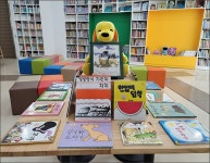 꽃ㆍ책ㆍ낭만이 깃든 일산 호수공원 플라워북까페 [우리문화신문] 꽃ㆍ책ㆍ낭만이 깃든 일산 호수공원 플라워북까페