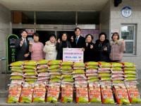 천안중앙월드휴먼브리지, 신안동에 백미 100포 기탁:경인투데이뉴스 ≪경인투데이뉴스≫ 천안중앙월드휴먼브리지, 신안동에 백미 100포 기탁