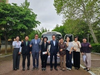 “다함께 차!차!차!” 부곡종합사회복지관, 셔틀버스 교체 기념 안전 기원 고사 열어:경인투데이뉴스 ≪경인투데이뉴스≫ “다함께 차!차!차!”... 