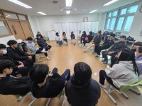 충남 아산 신창중학교, 관계를 다시 잇다, 교실이 먼저 변하다... 경인투데이뉴스≫ 충남 아산 신창중학교, 관계를 다시 잇다, 교실이 먼저 변하다